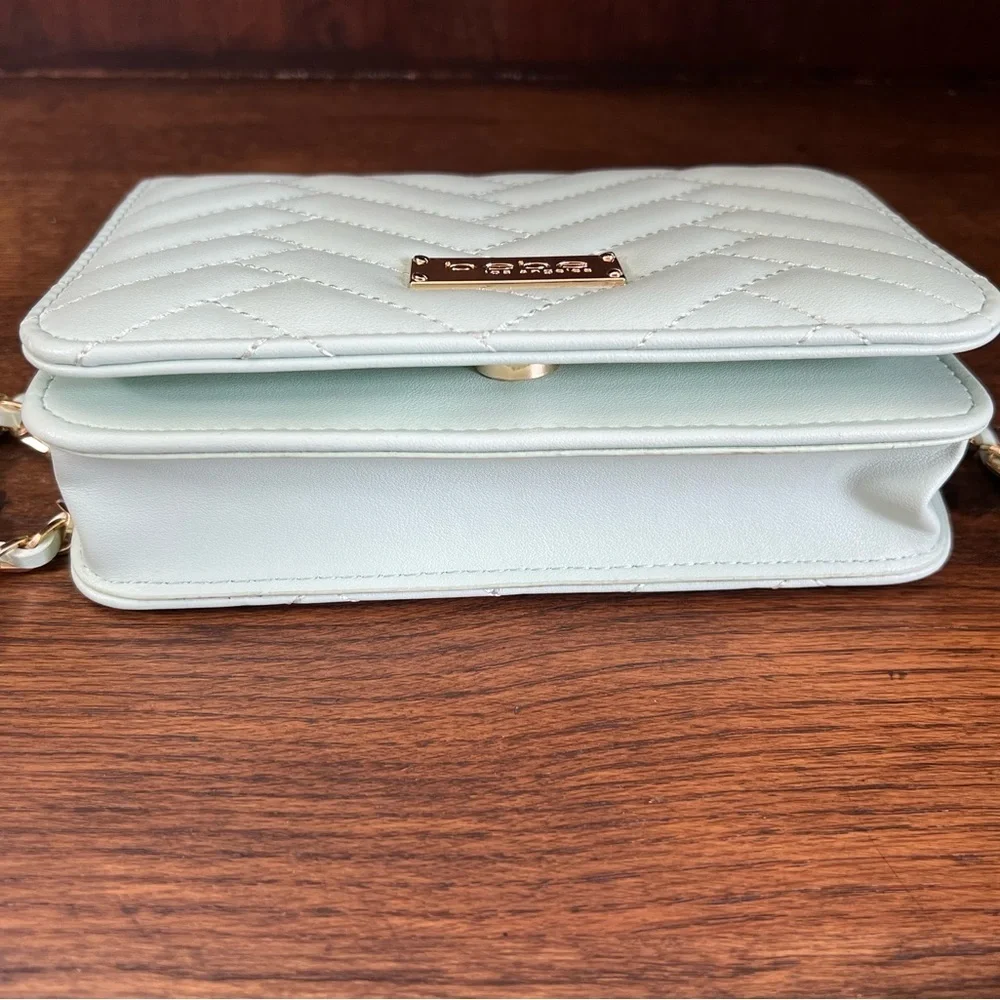 Bebe Los Angeles NWOT - Womens Crossbody Purse - Picture 7 of 9